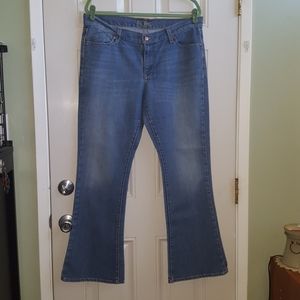 Women's jeans